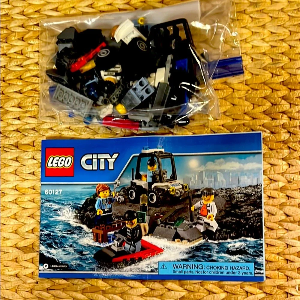 Lego City 60127- Prison Island Starter Set